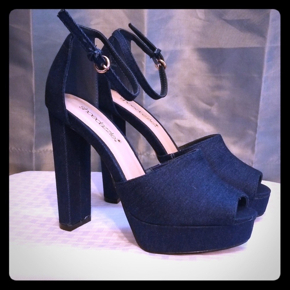 Shoe Dazzle Platform Heels